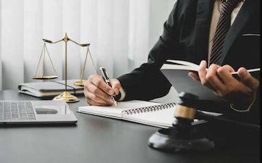 اشتباهات رایج داوطلبان وکالت + راه‌های جلوگیری از آنها