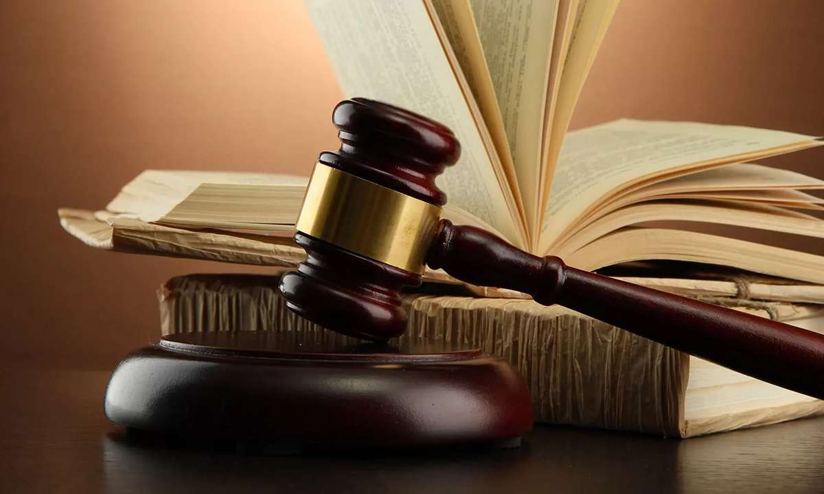 بهترین منابع آزمون وکالت